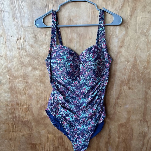 Bond-Eye Australia One Piece Swimsuit FLoral Print - Picture 10 of 10